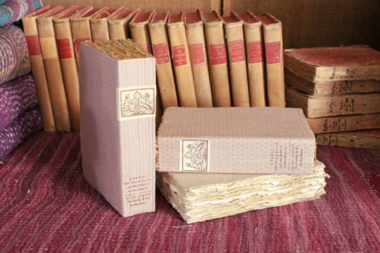 Petit livre décati Fleur de Lys