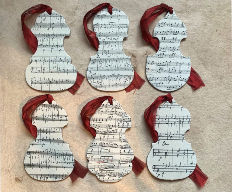 6 pampilles papier "Instruments"