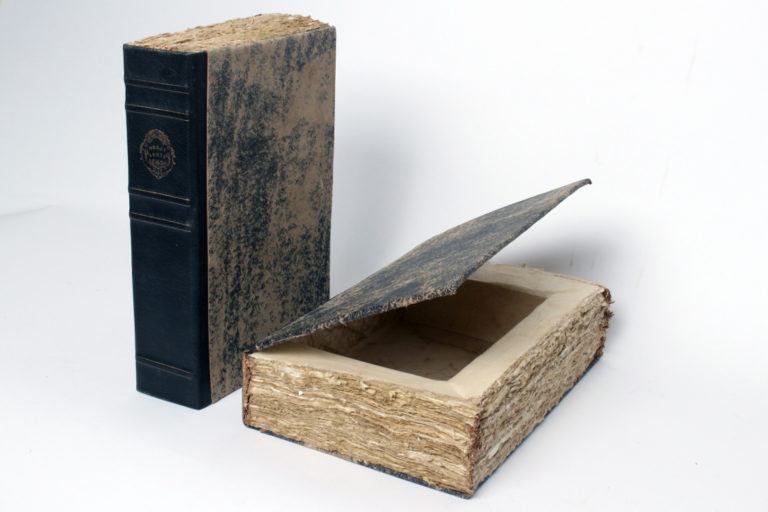Livre aux Secrets grand modèle- Cuir