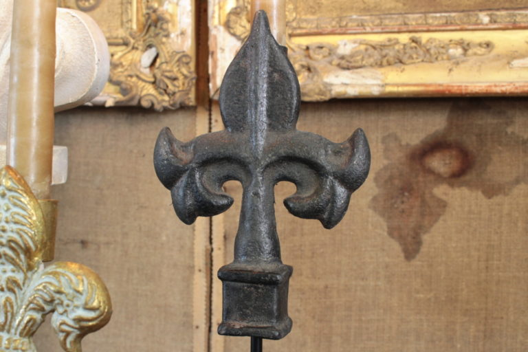Bougeoir Fleur de lys - moyen modèle