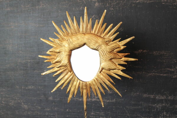 "Sun mask" metal mirror with stand - Image 3