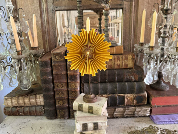 "Sunray" flabellum Screen with Clip - Image 2
